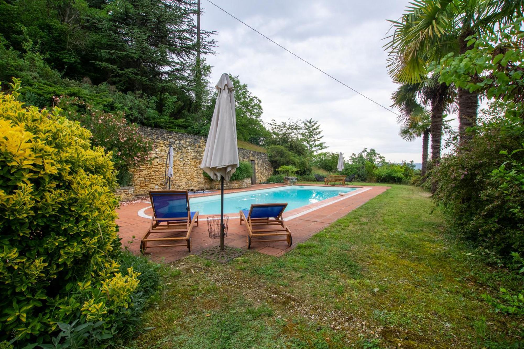 Le Baron Perche Saint-Cyprien (Dordogne) Exterior foto